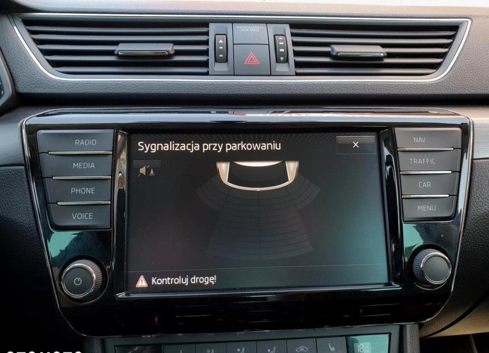 Skoda Superb cena 79900 przebieg: 117092, rok produkcji 2017 z Dobra małe 436